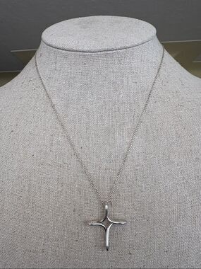 Tiffany & Co. Elsa Peretti Infinity Cross Medium 925 Sterling Silver (050826)